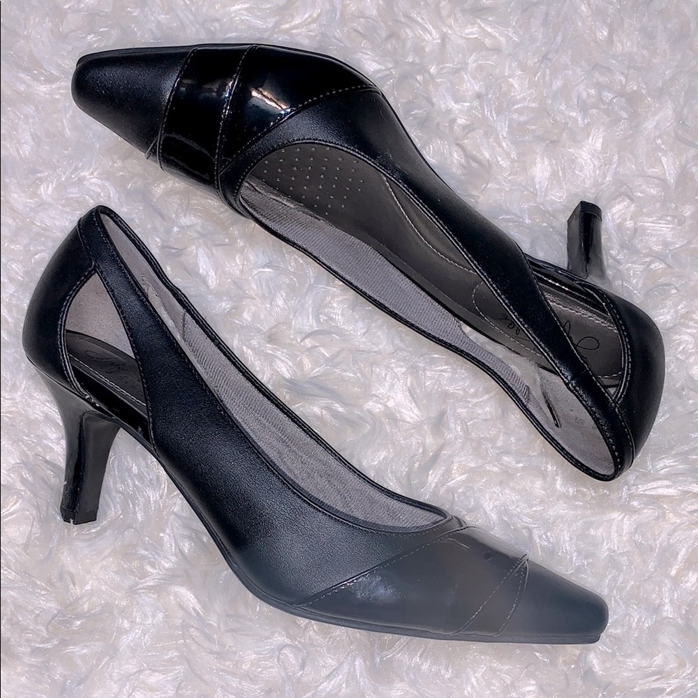 Life Stride Black Pumps with Cutout Detail
